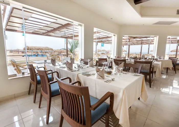 Shams Lodge *