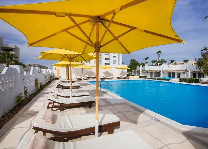 Shams Lodge *