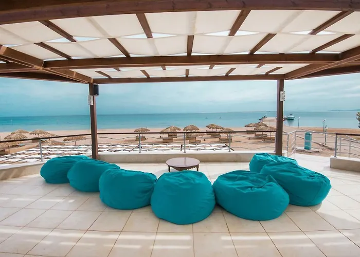 Lodge Shams *